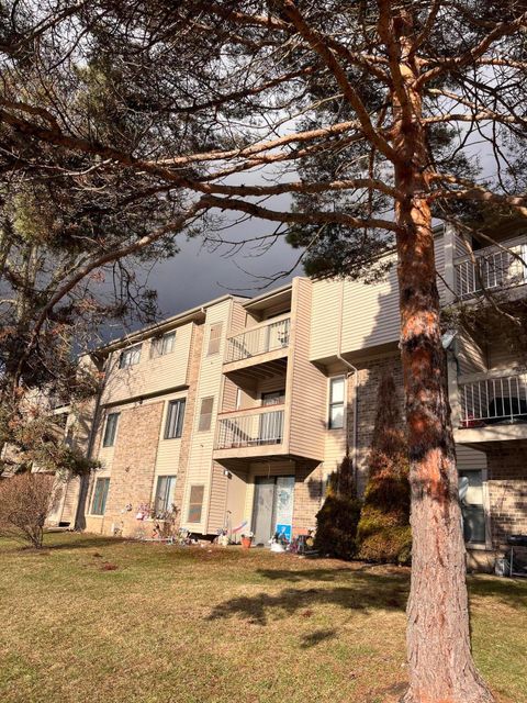 30445 W 14 Mile Road Farmington Hills MI 48334