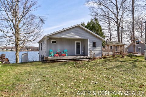 Photo of 5320 Stella Road, Custer, MI 49405 (MLS # 26013184)