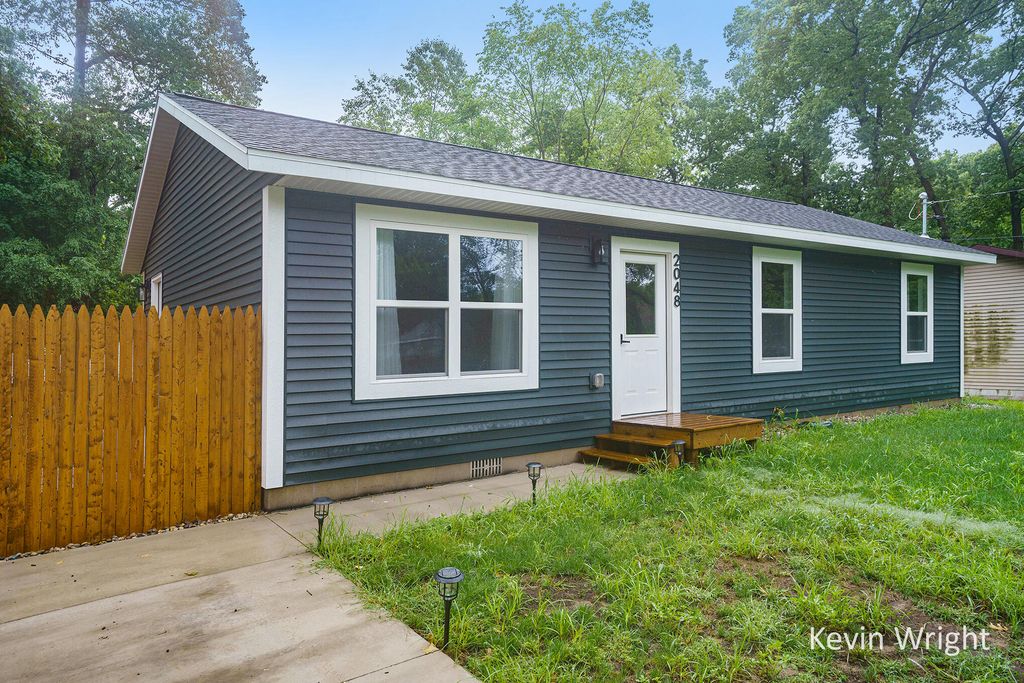 Photo of 2048 Center Street, Muskegon, MI 49442 (MLS # 25042238)
