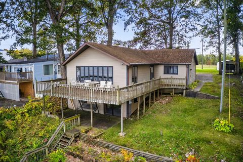 Photo of 48168 70th Avenue, Decatur, MI 49045 (MLS # 26015741)