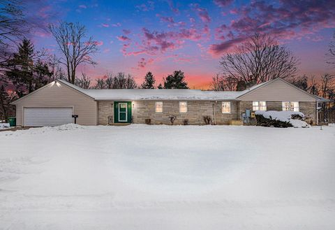 302 N Fulton Street Cassopolis MI 49031