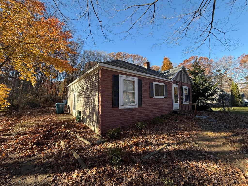 Photo of 13507 152nd Avenue, Grand Haven, MI 49417 (MLS # 25058867)