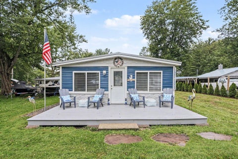 Photo for 43394 Elm Street