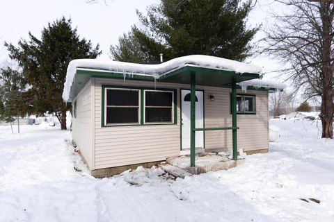 Photo of 46860 Sycamore Drive, Bangor, MI 49013 (MLS # 26004707)