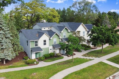 2951 Vineland Avenue SE Grand Rapids MI 49508