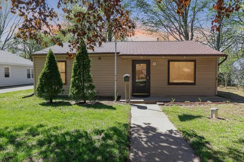 Photo of 1893 Lewis Drive, Niles, MI 49120 (MLS # 26018015)