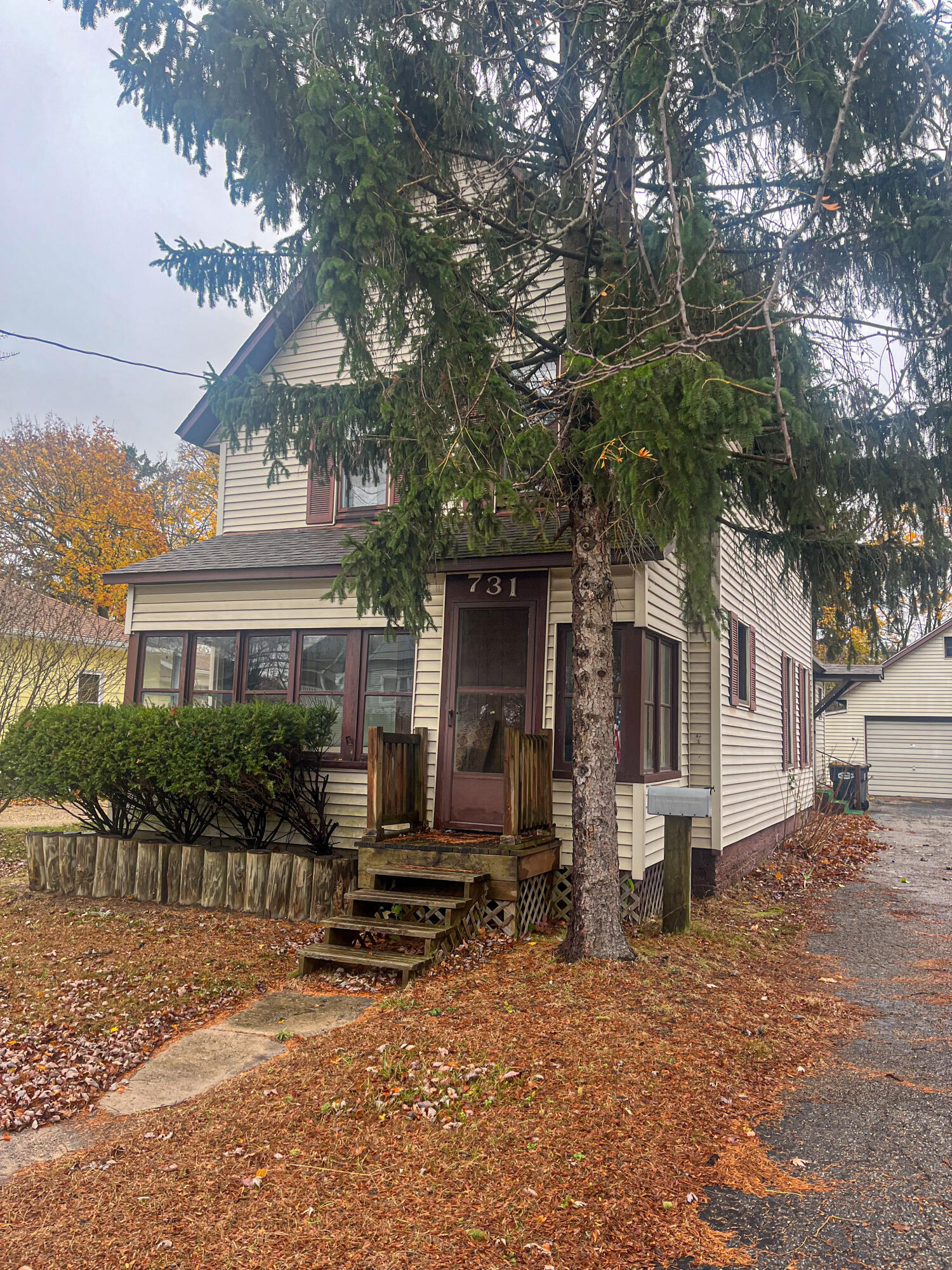 South Haven, Michigan 49090, United States, 3 Bedrooms Bedrooms, ,1 BathroomBathrooms,Residential,Pending,30704