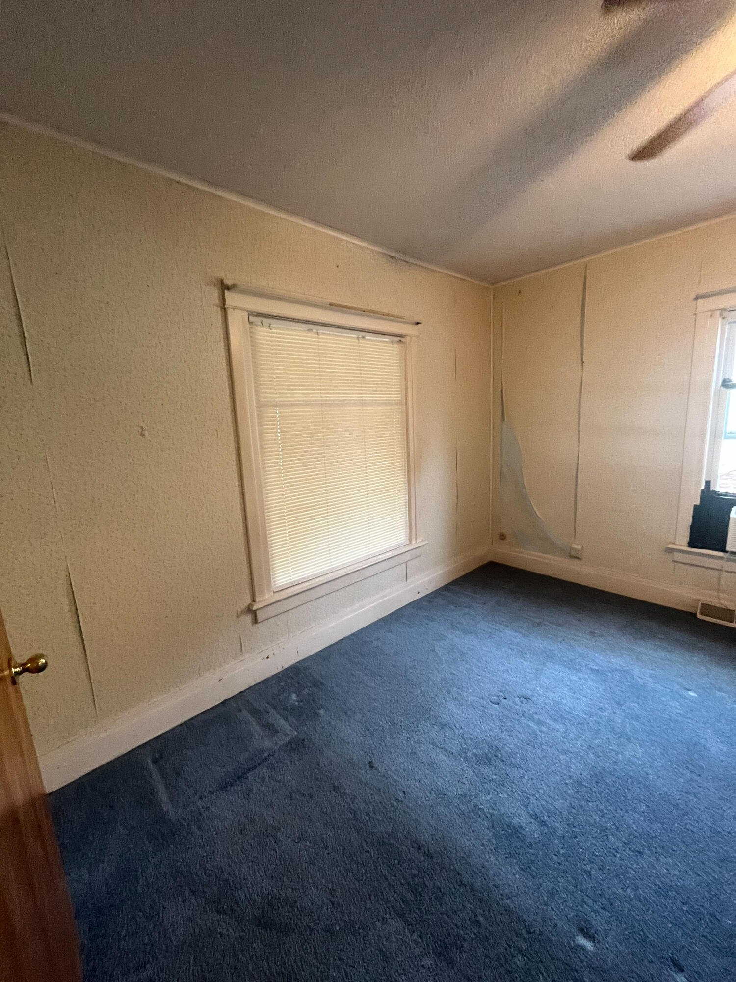 South Haven, Michigan 49090, United States, 3 Bedrooms Bedrooms, ,1 BathroomBathrooms,Residential,Pending,30704