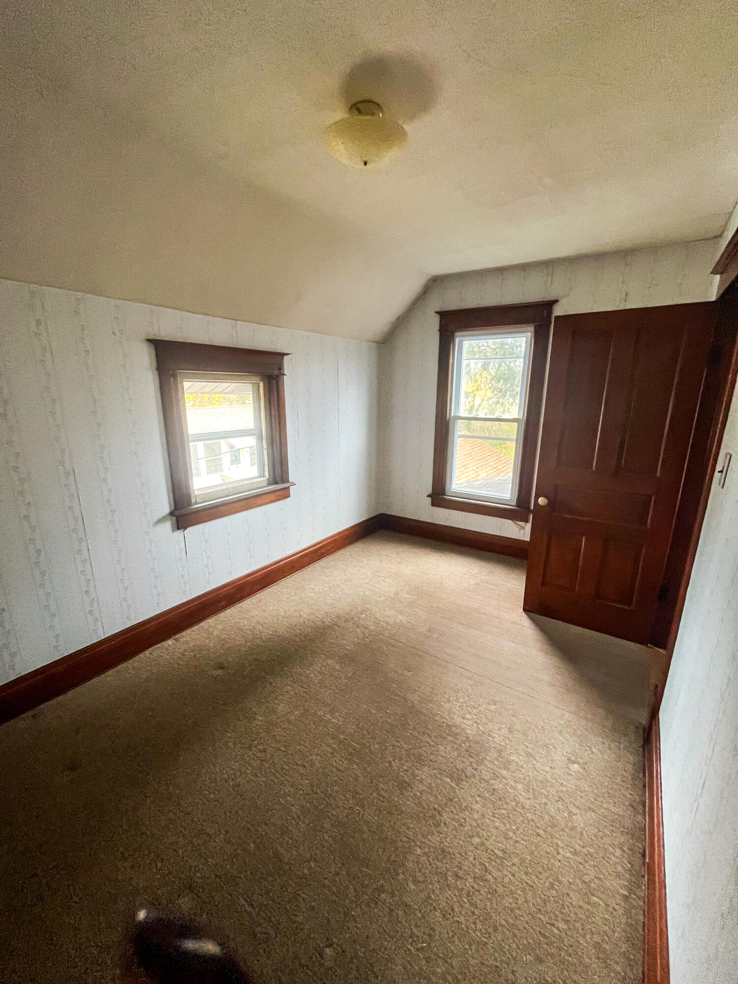 South Haven, Michigan 49090, United States, 3 Bedrooms Bedrooms, ,1 BathroomBathrooms,Residential,Pending,30704