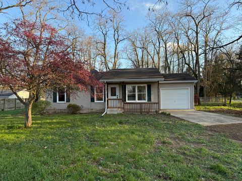 Photo of 28161 58th Avenue, Paw Paw, MI 49079 (MLS # 26016901)