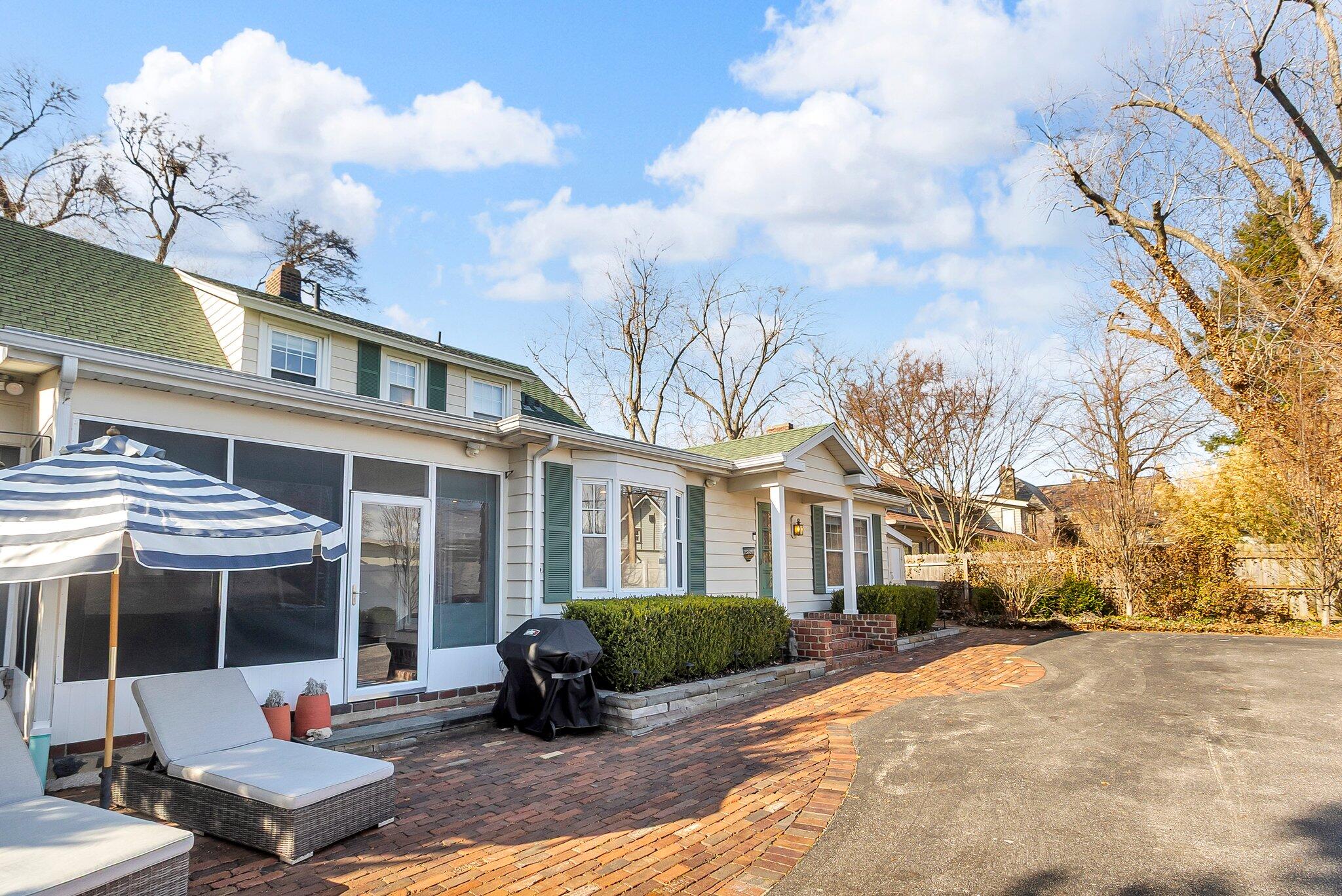 269 Ridgeway Street