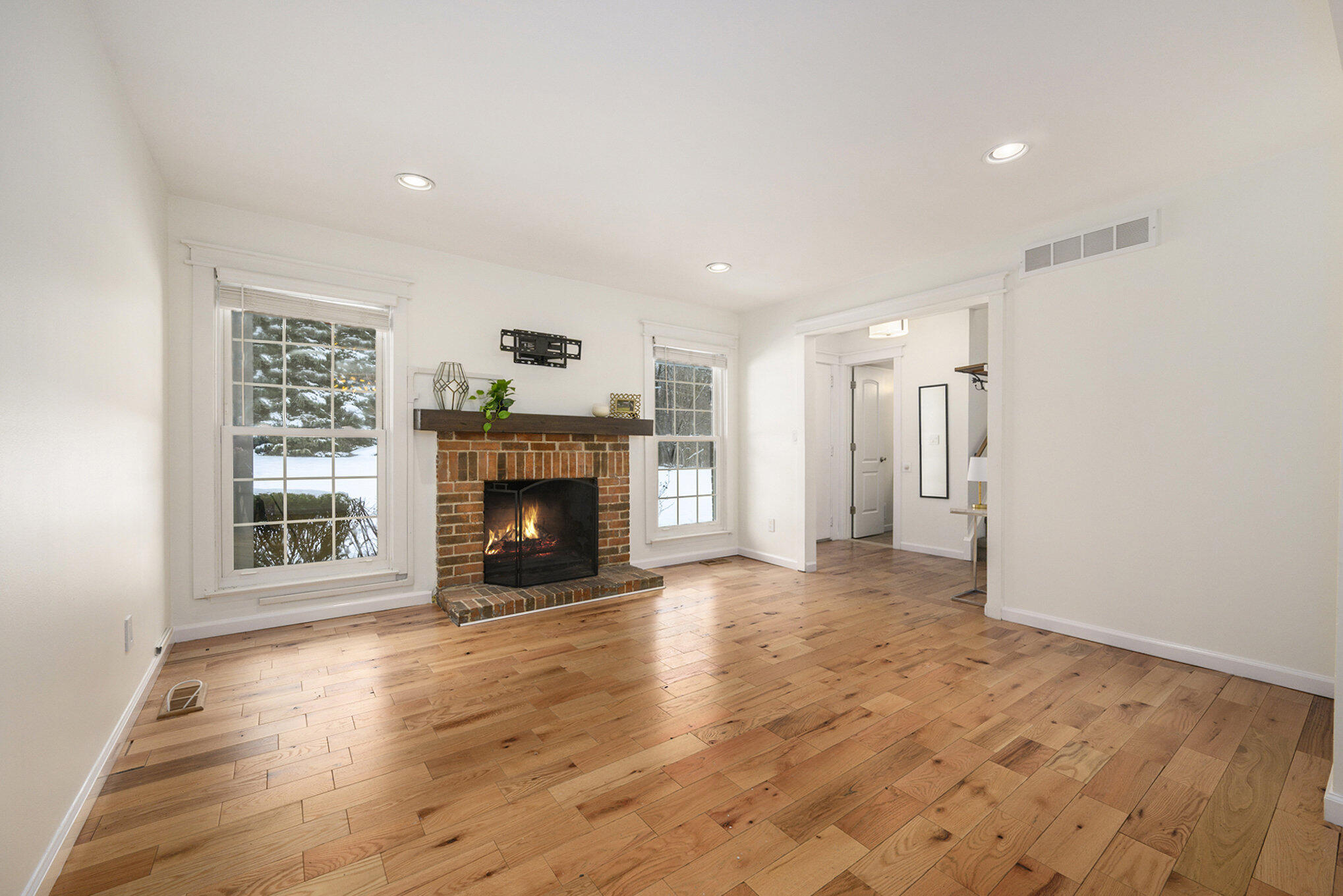 42198 Roscommon Street