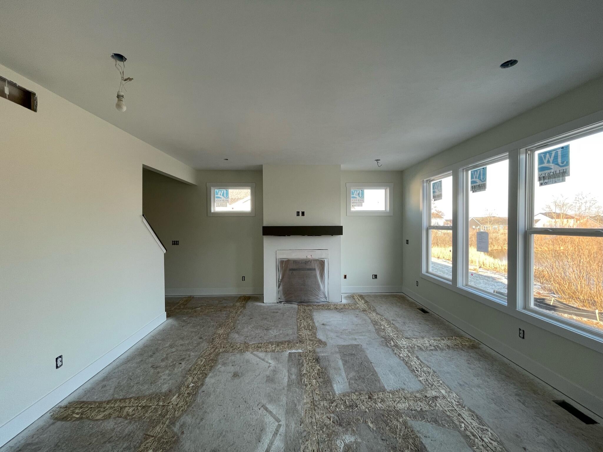 Photo 4 of 16 of 7557 Shorewood Street house