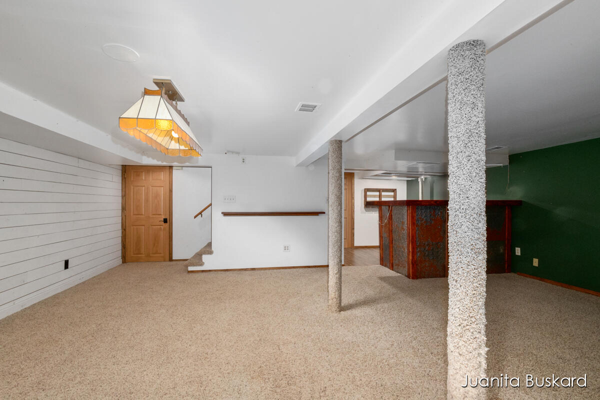 Photo 28 of 37 of 2241 Tremont Boulevard NW house