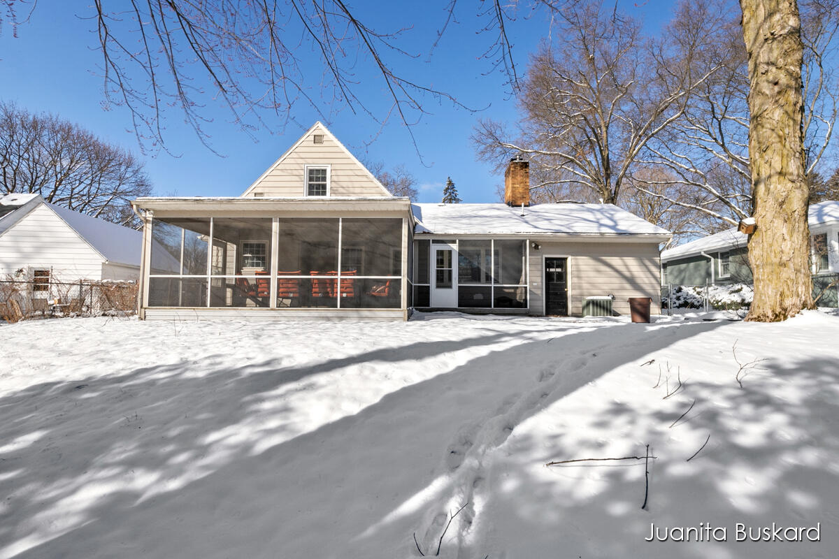 Photo 35 of 37 of 2241 Tremont Boulevard NW house
