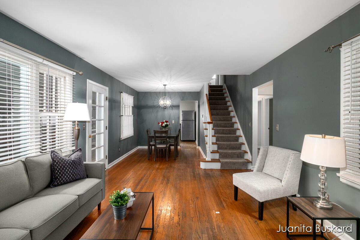 Photo 8 of 37 of 2241 Tremont Boulevard NW house
