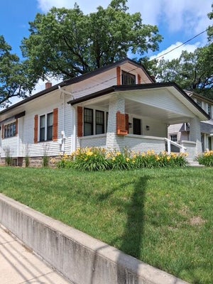 1159 BENJAMIN AVE SE, GRAND RAPIDS, MI 49506 - Image 1bb27bcdd91e18c60bcf00cba5a1dbda/1909632216