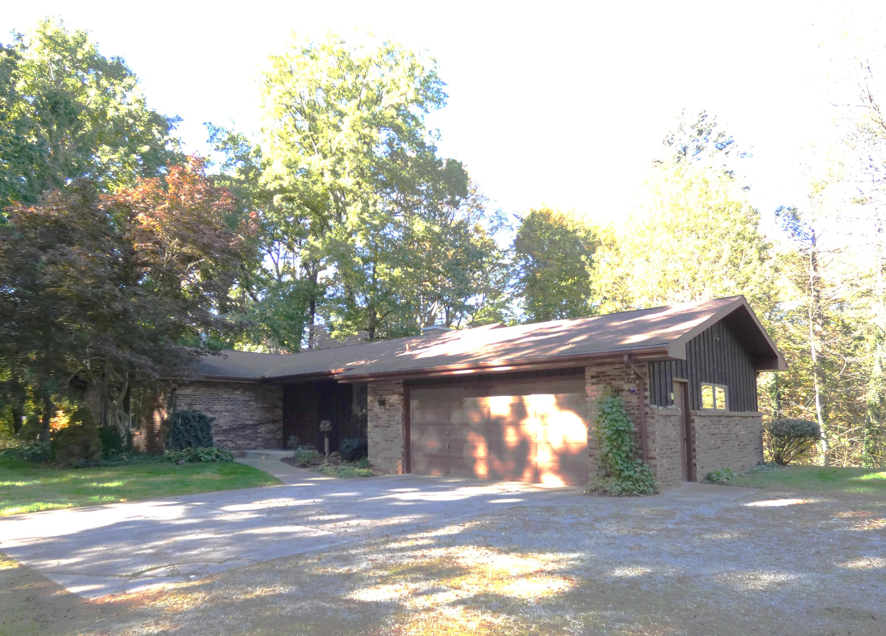 569 W Shawnee Road