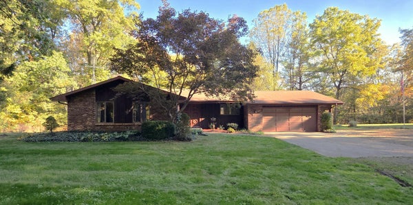 569 W SHAWNEE RD, BARODA, MI 49101 - Image 1bb687577b0f6cf5f2d4bdf4b0ad0fdd/1689154328