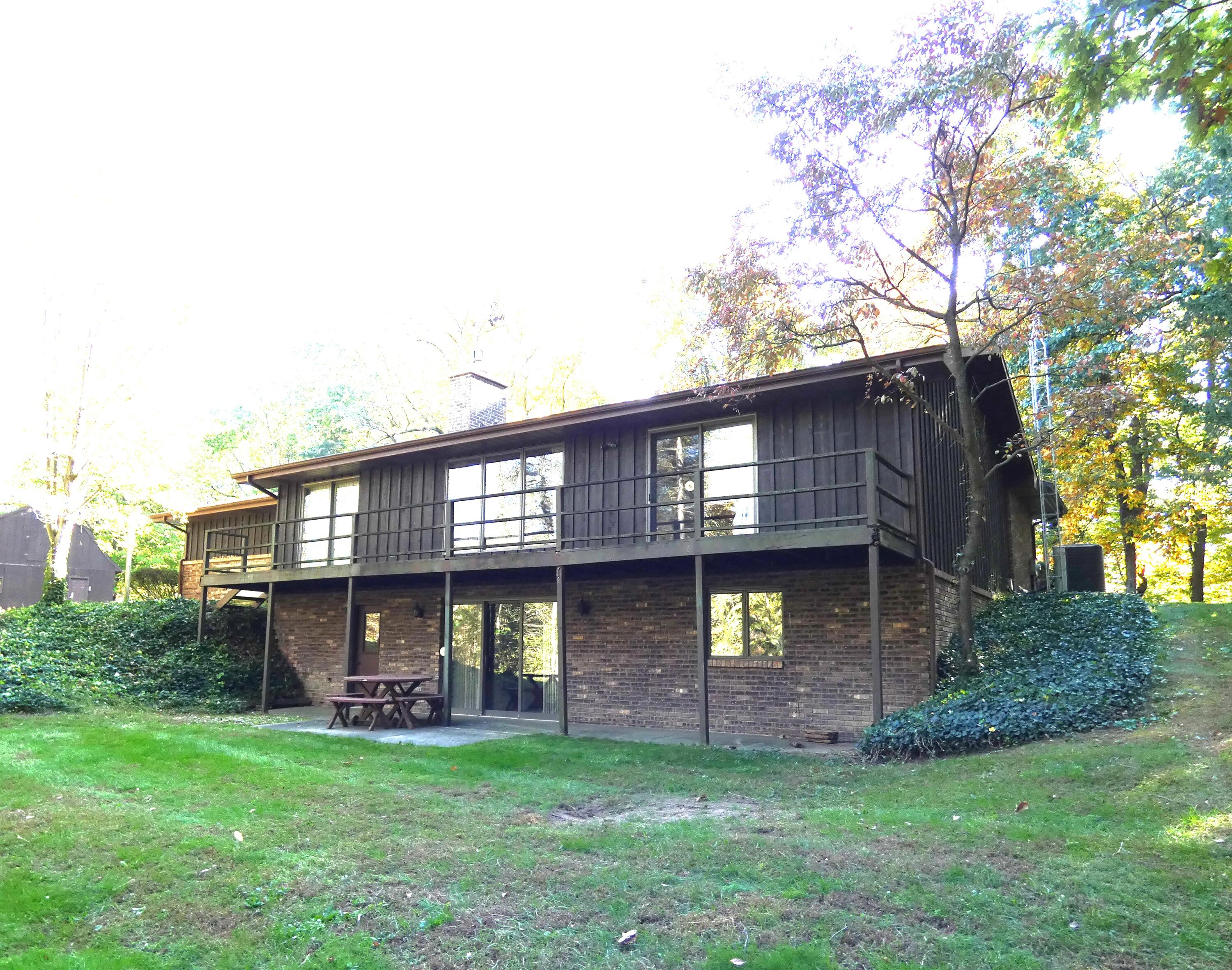 569 W Shawnee Road