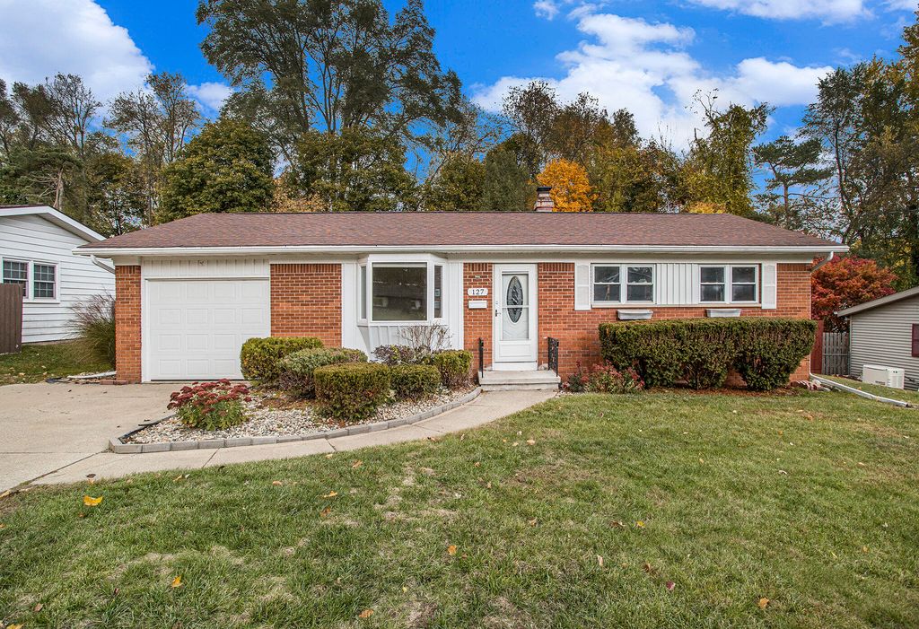 Photo of 127 Morningside Drive, Battle Creek, MI 49015 (MLS # 25056403)