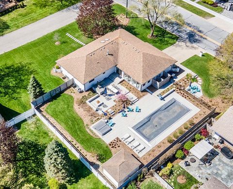 55 Gabriel Drive South Haven MI 49090