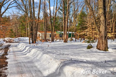 Photo of 3987 US-31, Scottville, MI 49454 (MLS # 26007911)