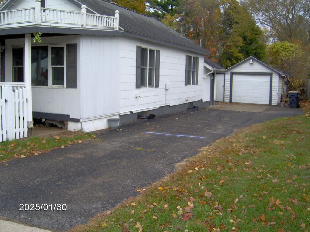 Photo of 340 Washington Street, Otsego, MI 49078 (MLS # 25056192)