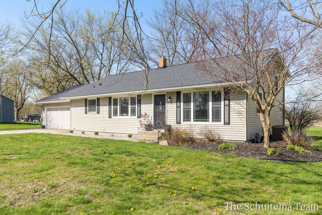 Photo of 6353 120th Avenue, Holland, MI 49424 (MLS # 26017375)