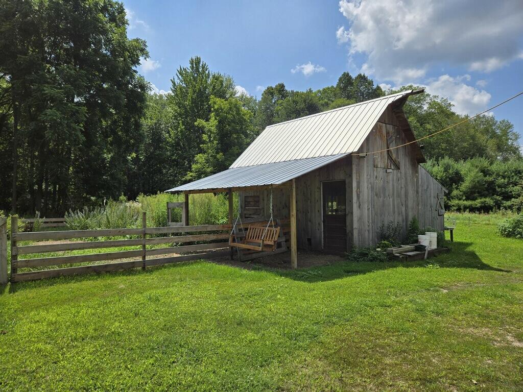 9433 8 Mile Road