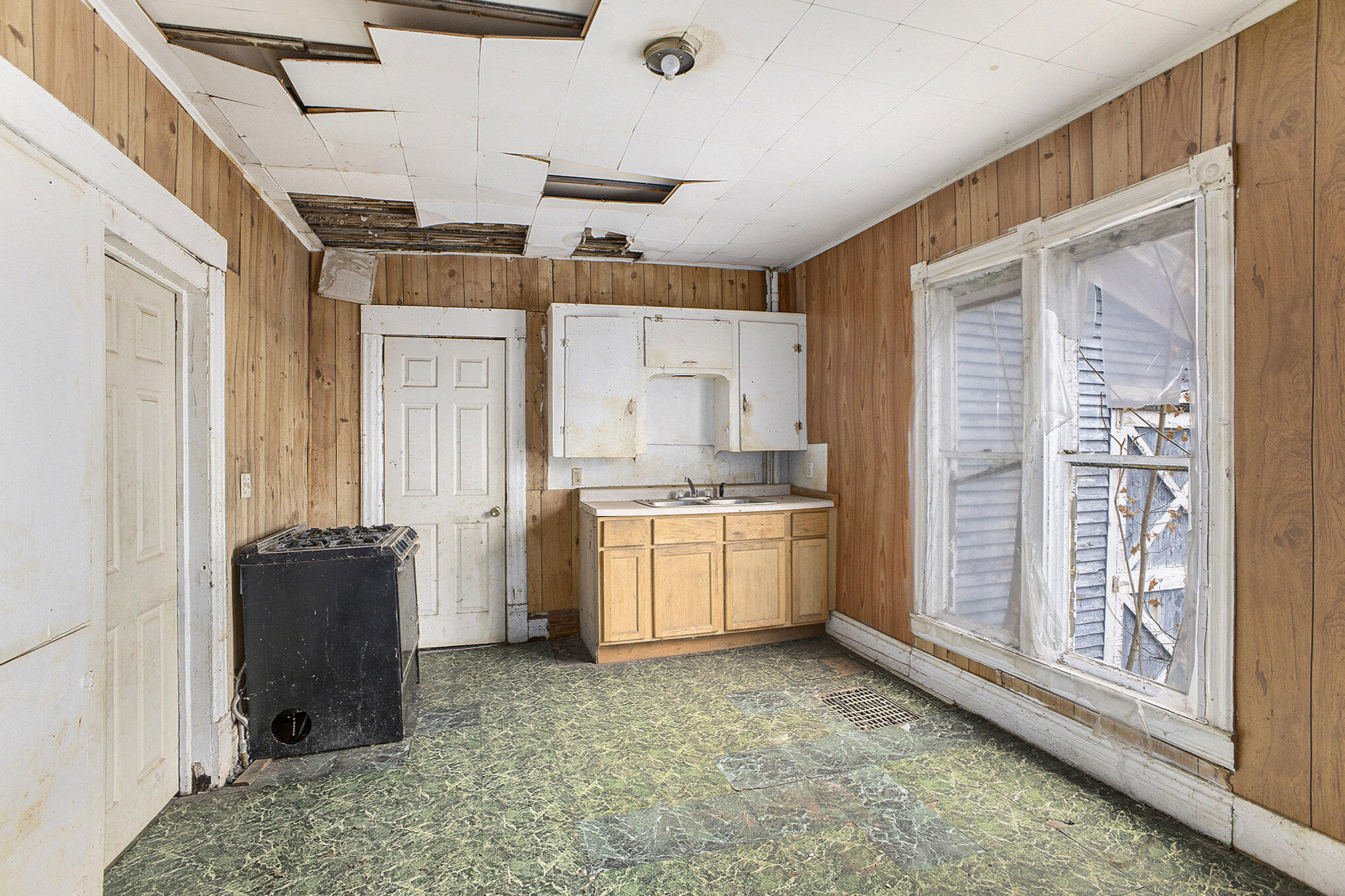 Albion, Michigan 49224, United States, ,Residential,Active,111176