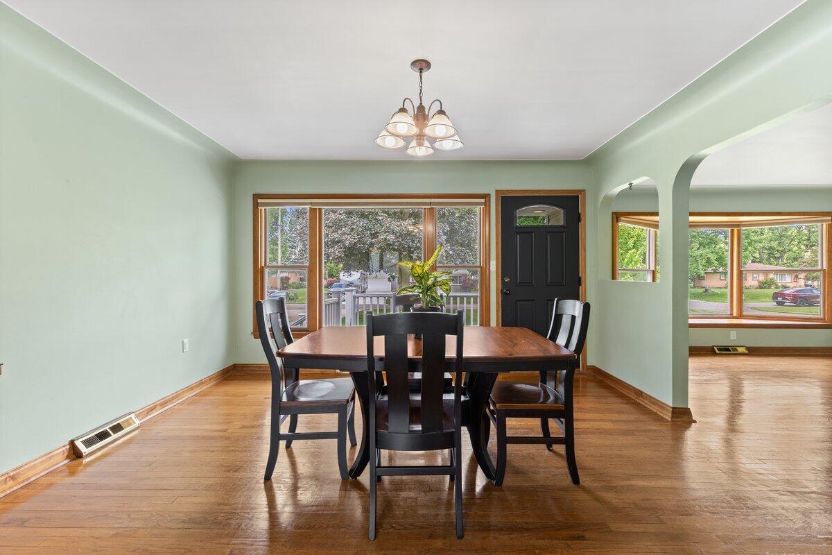 1228 Orchid Street