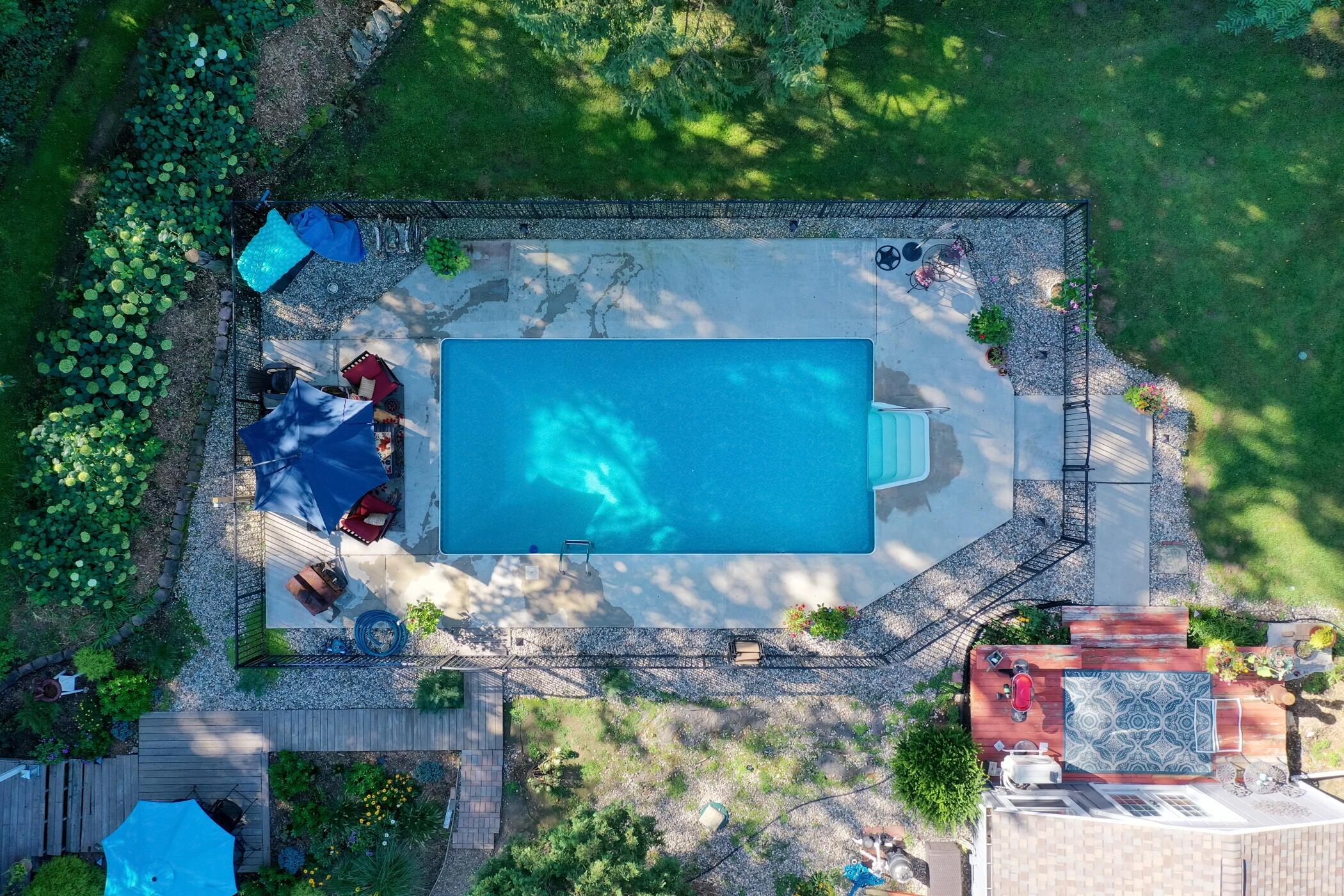 Augusta, Michigan 49012, United States, 3 Bedrooms Bedrooms, ,2 BathroomsBathrooms,Residential,Pending,111919