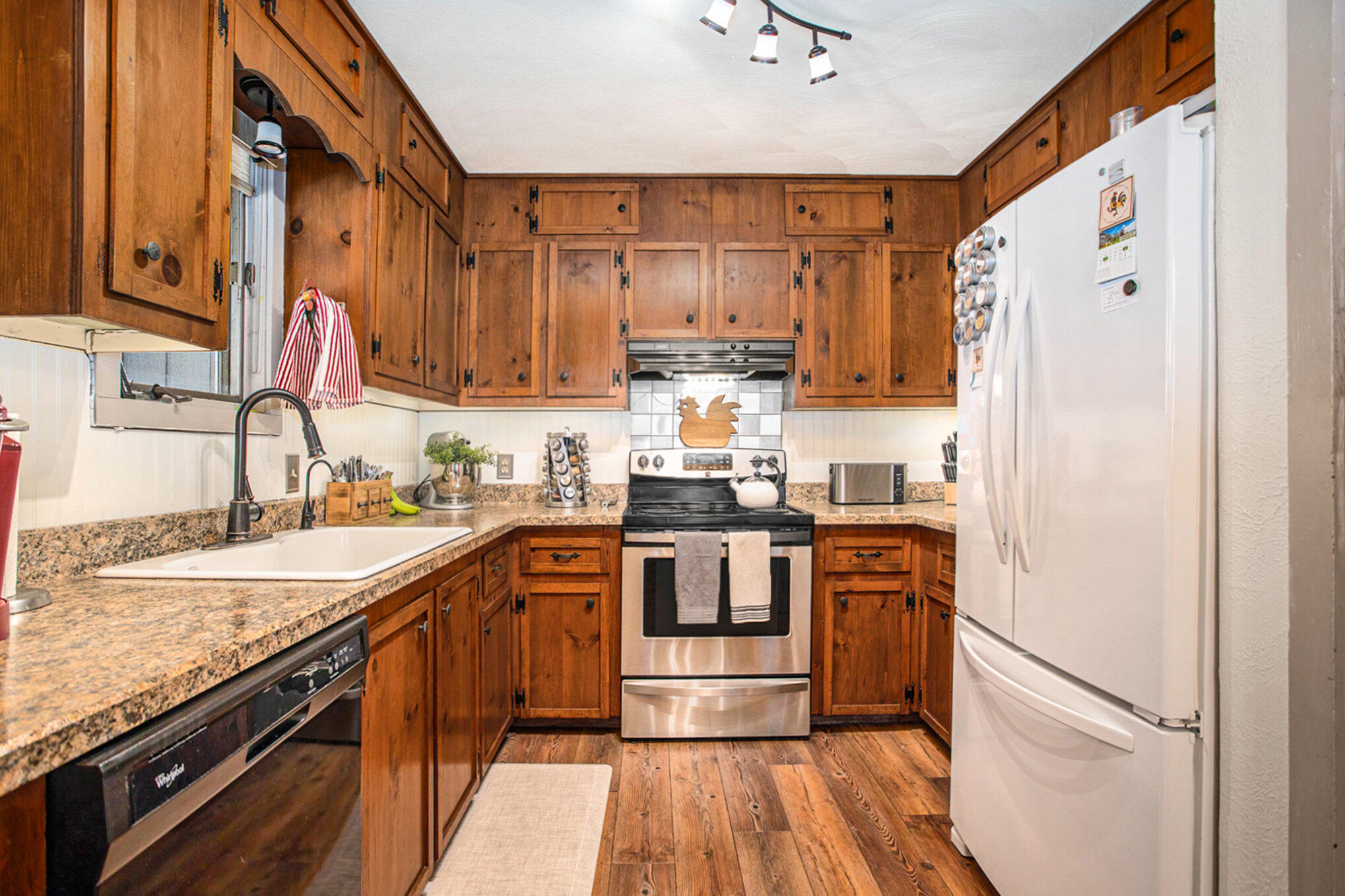 Augusta, Michigan 49012, United States, 3 Bedrooms Bedrooms, ,2 BathroomsBathrooms,Residential,Pending,111919