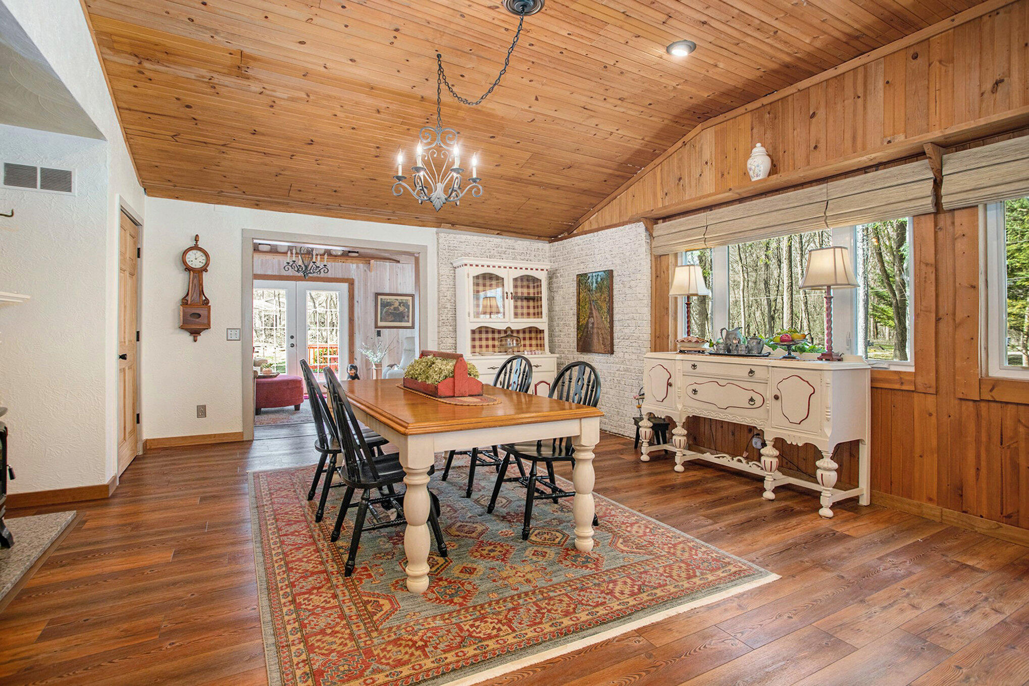 Augusta, Michigan 49012, United States, 3 Bedrooms Bedrooms, ,2 BathroomsBathrooms,Residential,Pending,111919