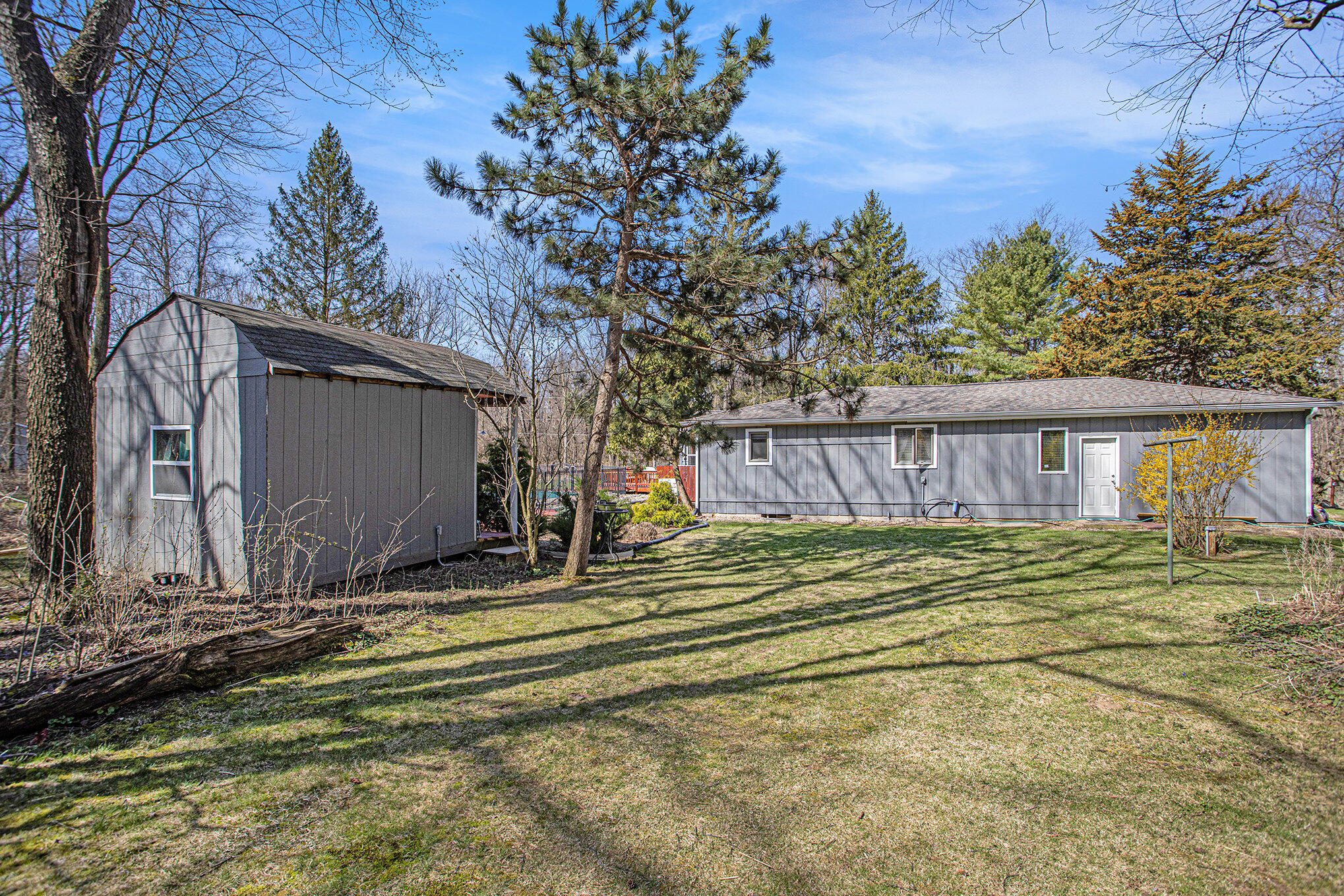 Augusta, Michigan 49012, United States, 3 Bedrooms Bedrooms, ,2 BathroomsBathrooms,Residential,Pending,111919