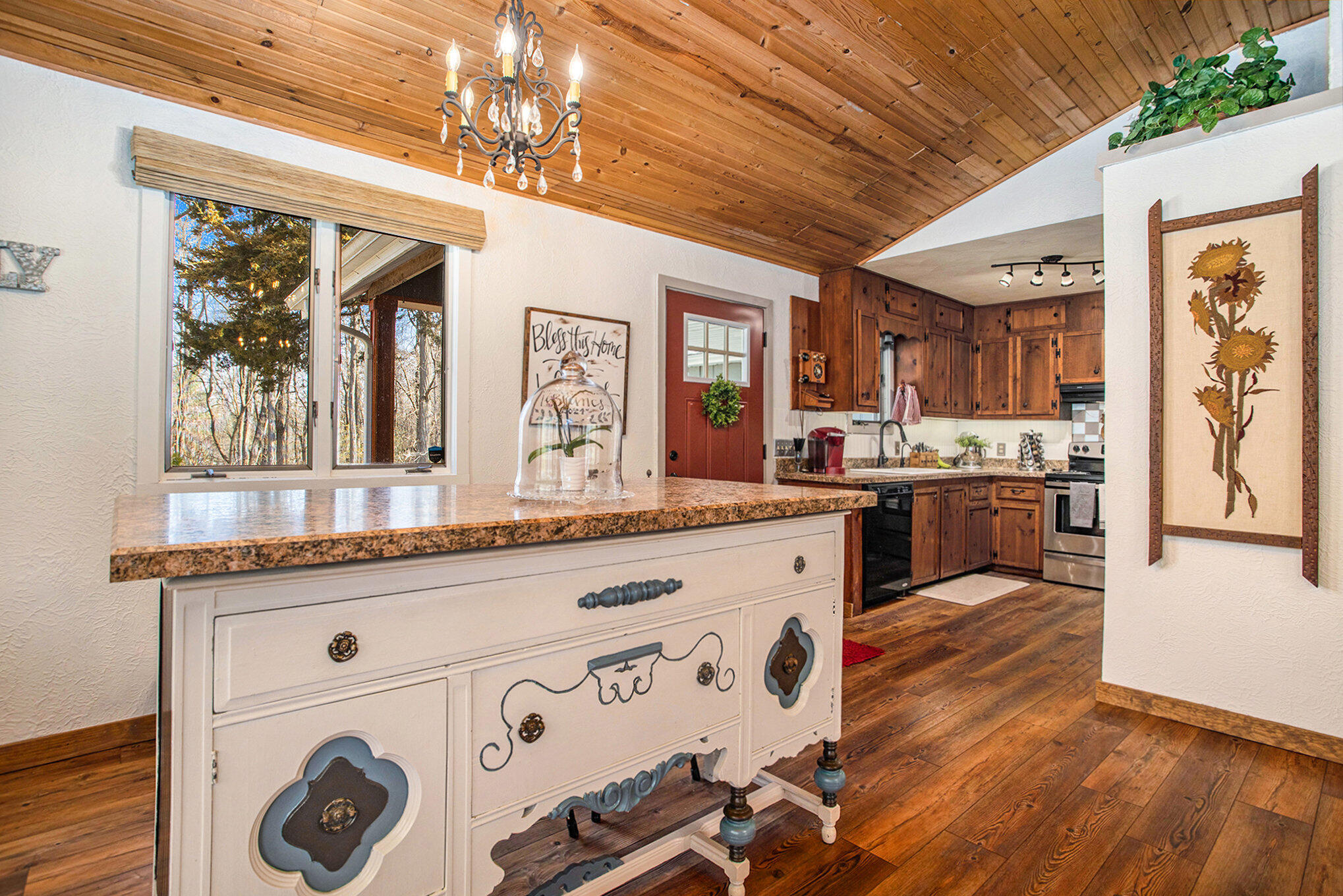 Augusta, Michigan 49012, United States, 3 Bedrooms Bedrooms, ,2 BathroomsBathrooms,Residential,Pending,111919