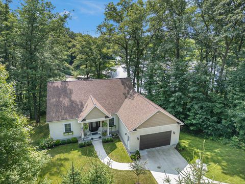 Photo of 5091 E High Tower Lake Road, Hesperia, MI 49421 (MLS # 26004882)