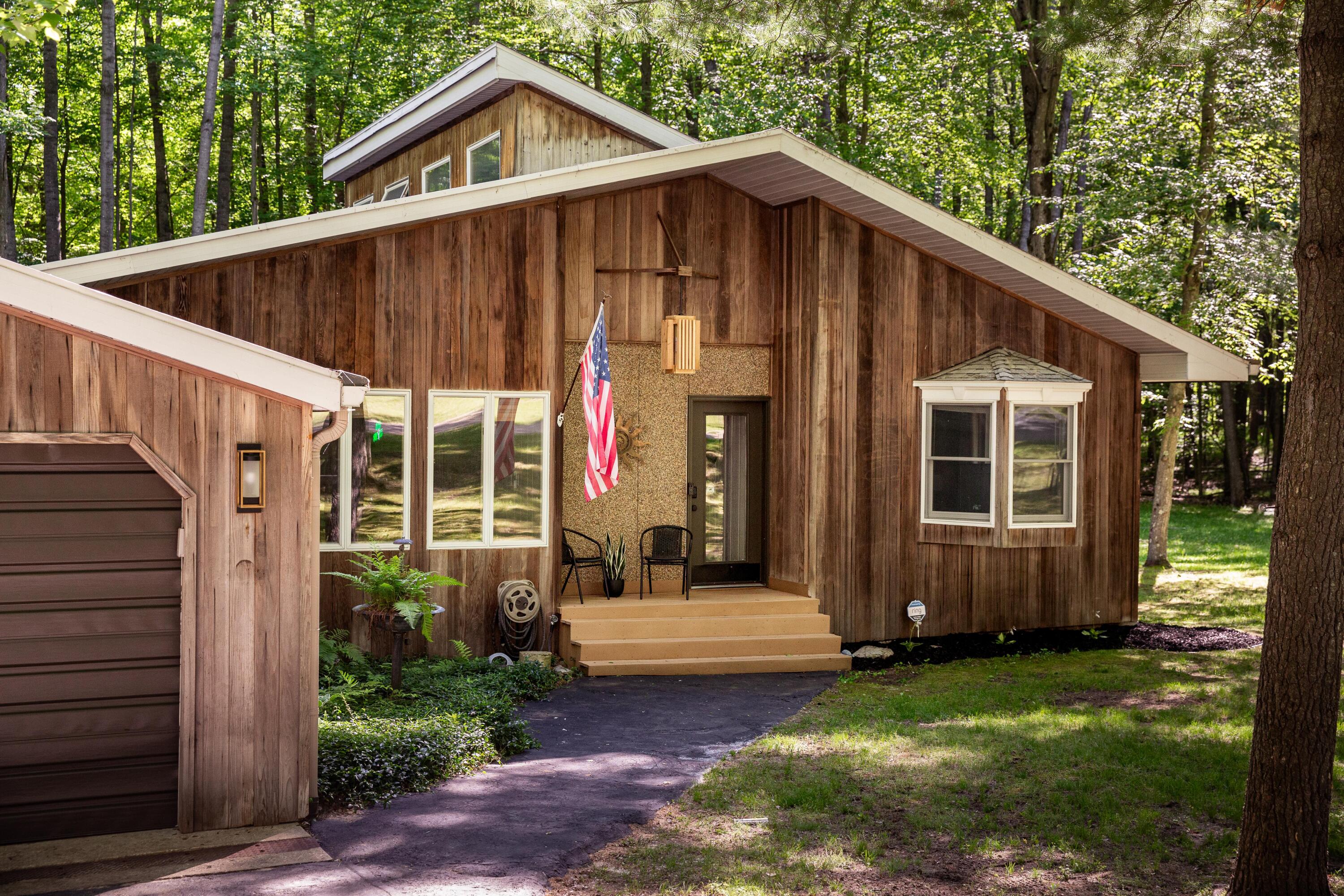 8247 Tanglewood Trail