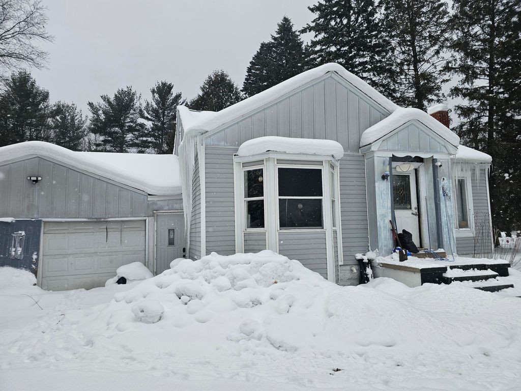 Photo of 2665 Whitehall Road, Muskegon, MI 49445 (MLS # 26003318)