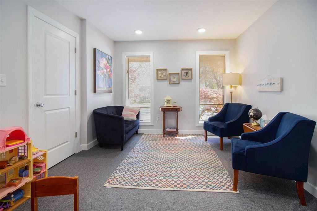 Photo of 2652 Spring Arbor Road, Jackson, MI 49203 (MLS # 26005653)