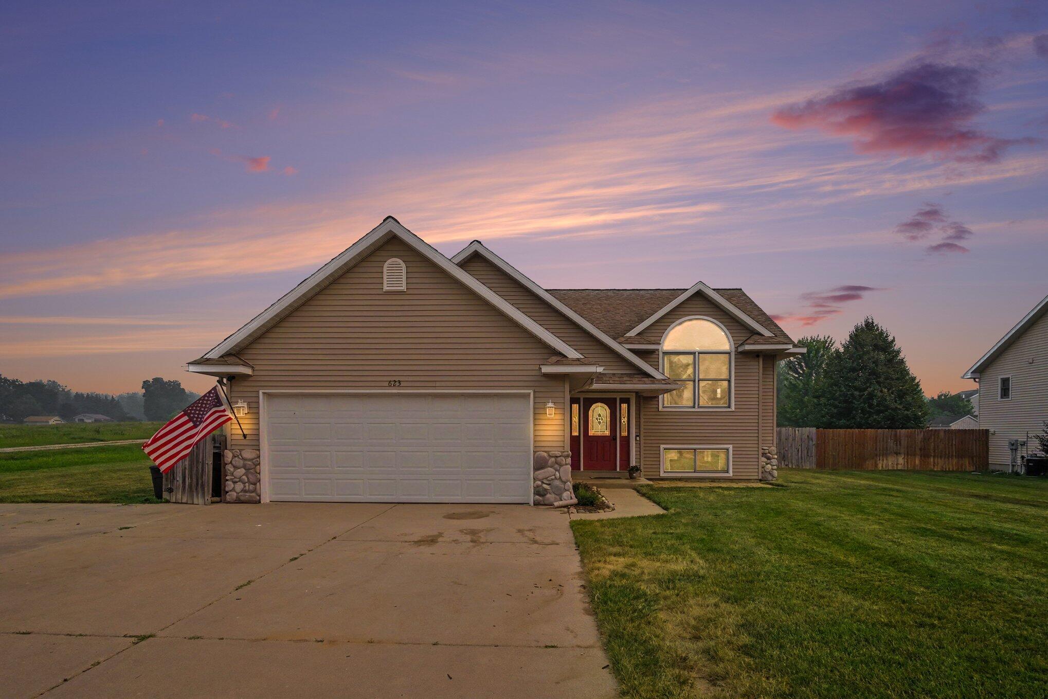 Photo 1 of 41 — 623 W 44th Street, Fremont, MI 49412