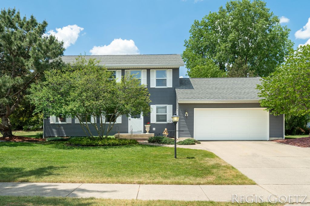 Photo of 5435 Bunker Hill Court SE, Kentwood, MI 49508 (MLS # 23019265)