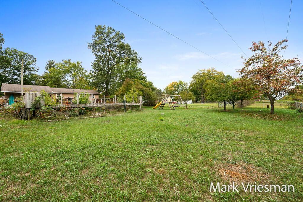 Photo of 4326 Teanmar Avenue, Muskegon, MI 49444 (MLS # 25049632)