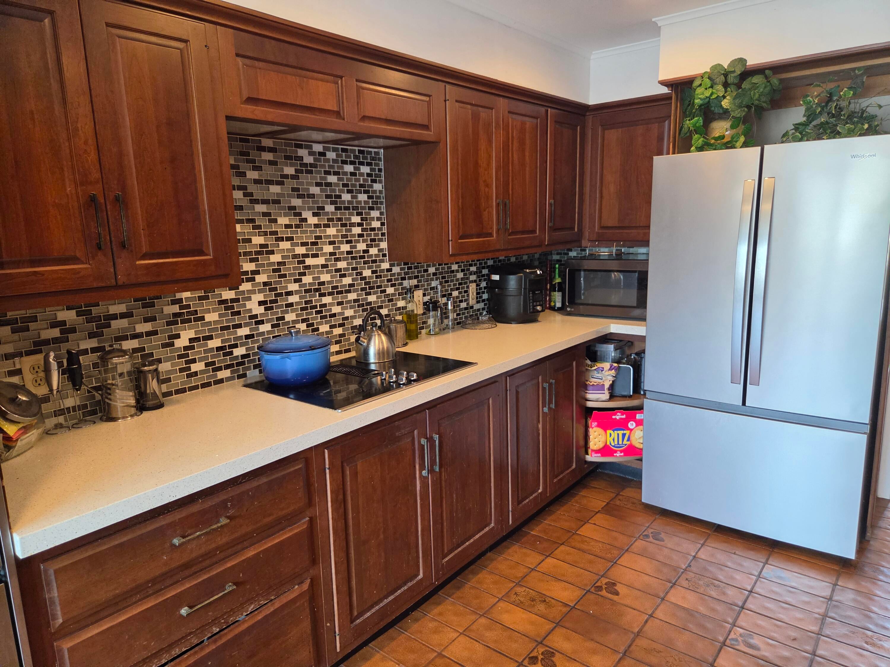7229 Creeks Bend Drive