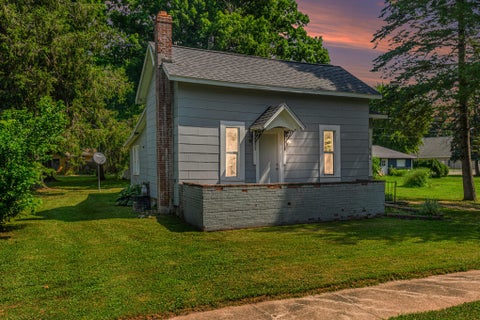 Photo for 226 W Dibble Street W