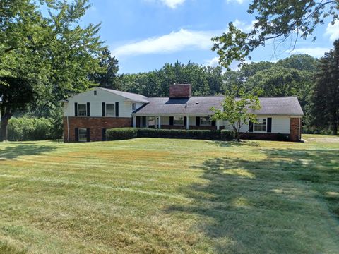 MLS: 25008738