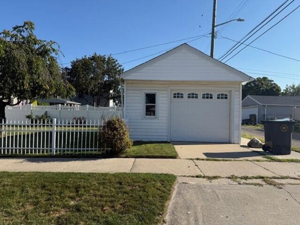 Photo of 3145 John R Street, Trenton, MI 48183 (MLS # 25056375)