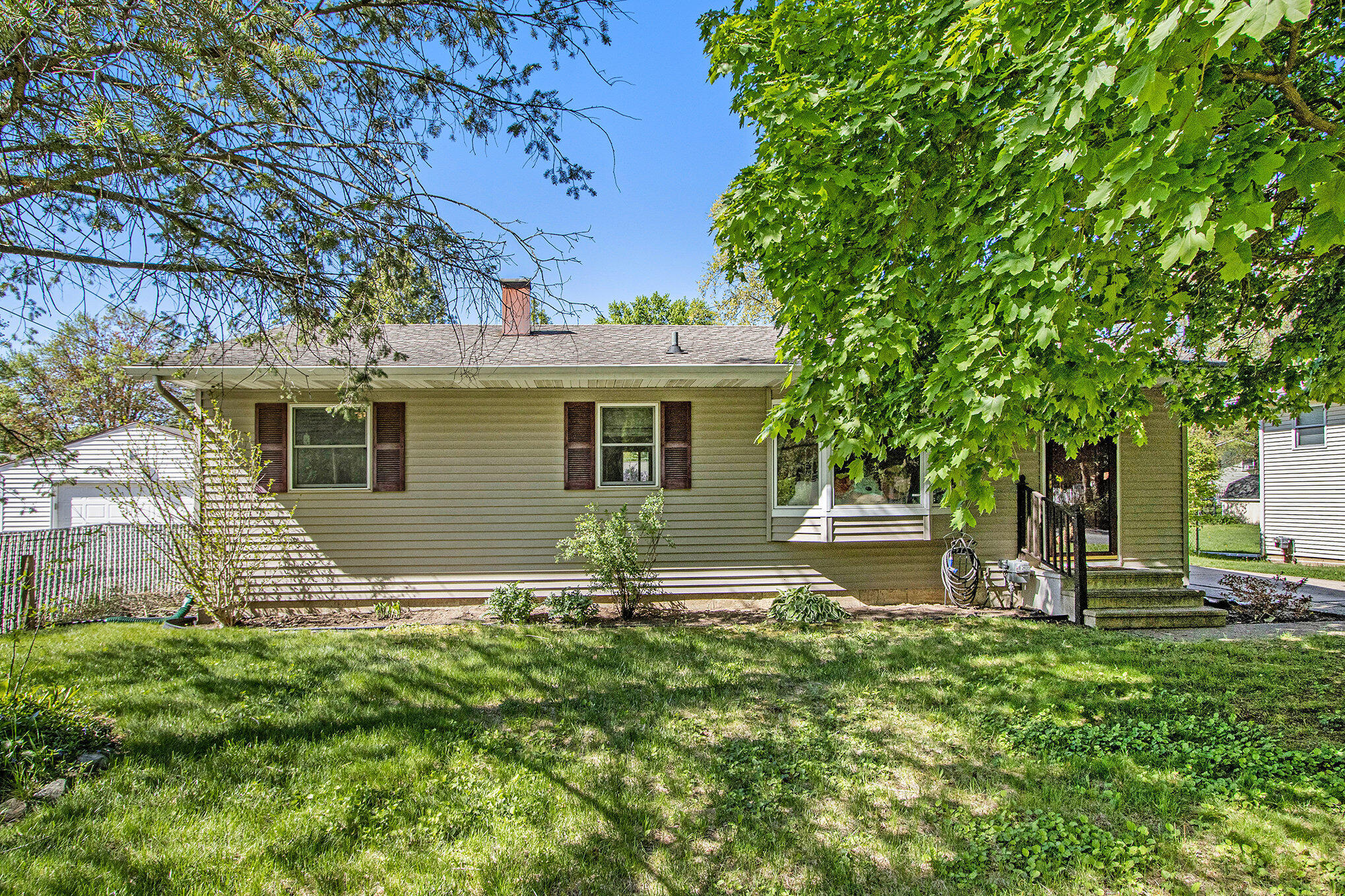 Portage, Michigan 49024, United States, 2 Bedrooms Bedrooms, ,1 BathroomBathrooms,Residential,Pending,127022