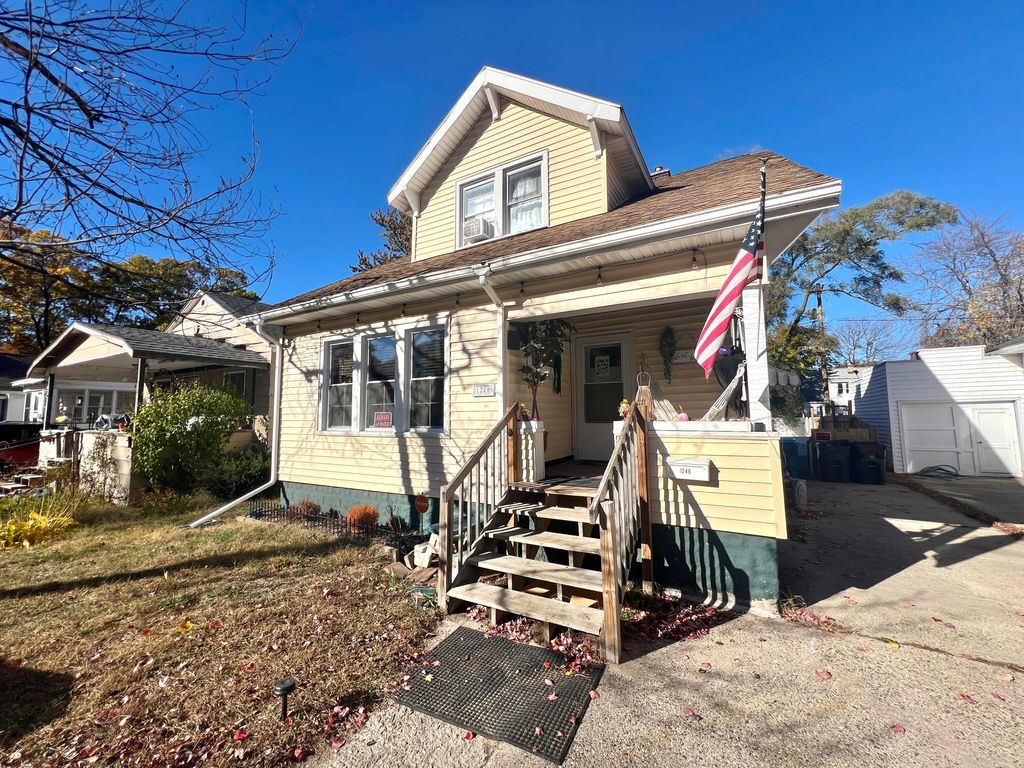 Photo of 1246 Emerson Avenue, Muskegon, MI 49442 (MLS # 25056582)